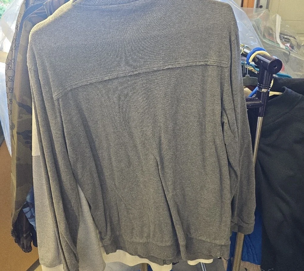 Gucci Men's Gray Zip-Up Sweater with Green and Red Chest Stripe